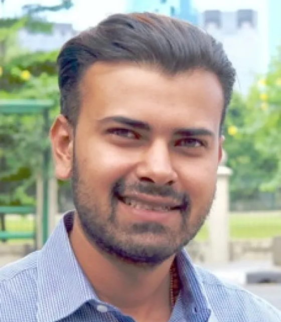 Headshot of Farhan Qureshi