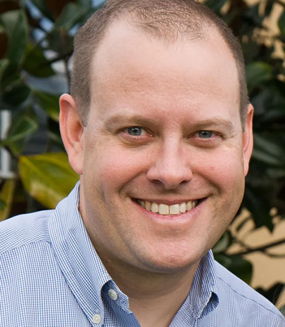 Headshot of Ken Bayne